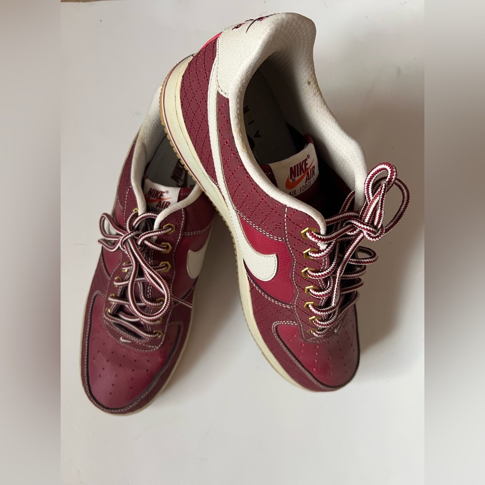 Nike Air Force 1 Low Burgundy and White – Men’s Size 11